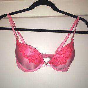 Victoria's Secret bombshell bra 34 B